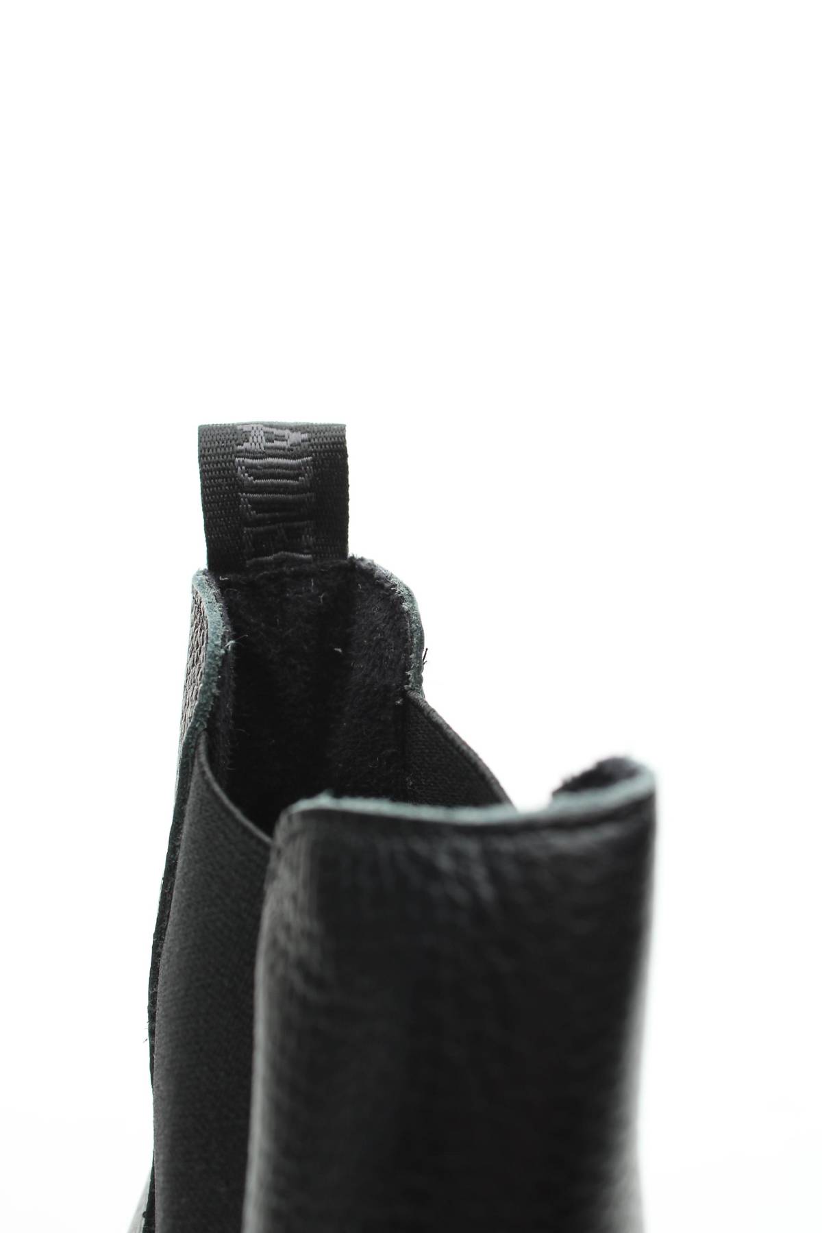 Γυναικεία μποτάκια Steve Madden5