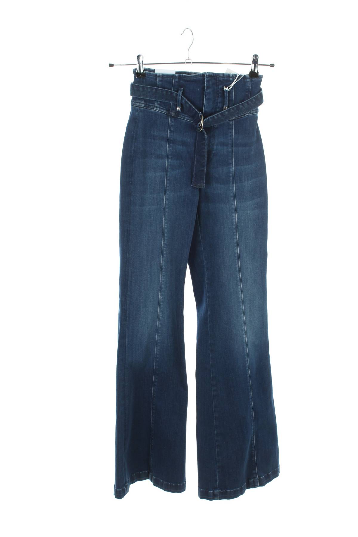 Γυναικεία τζιν Guess1