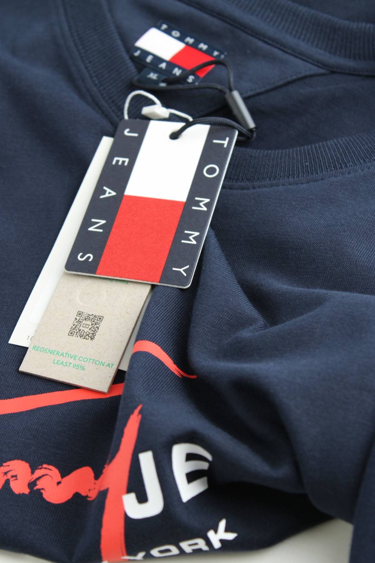 Мъжка тениска Tommy Jeans3