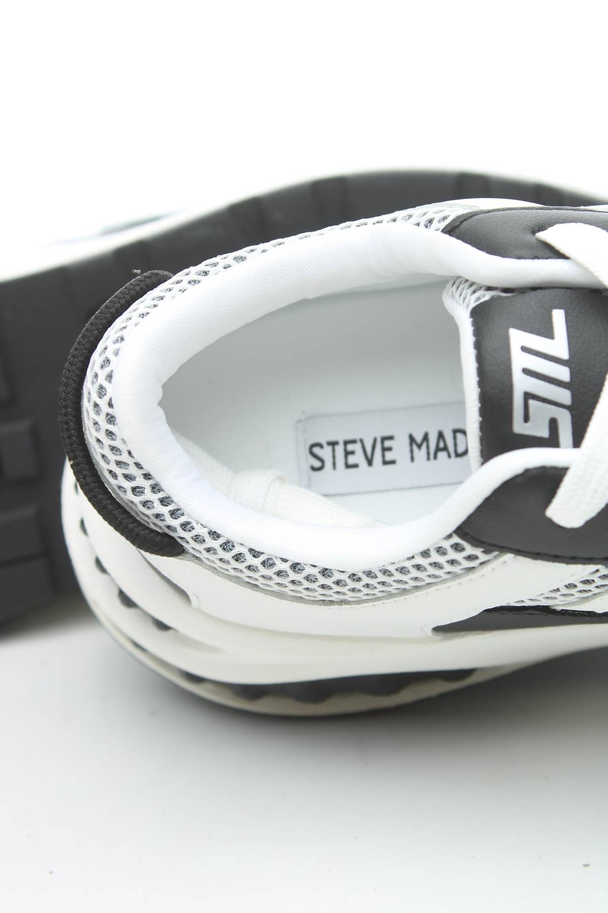 Αθλητικά παπούτσια Steve Madden5 - Contourshop.gr Αθλητικά παπούτσια Steve Madden5