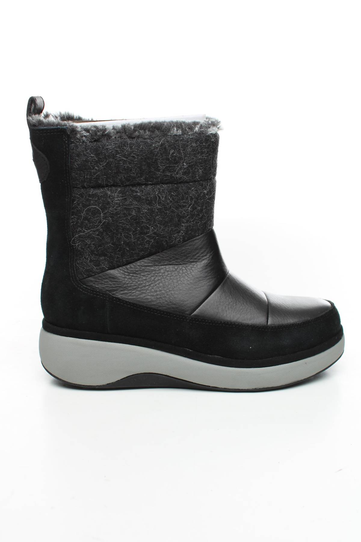 Γυναικείες μπότες Clarks1 - Contourshop.gr Γυναικείες μπότες Clarks1