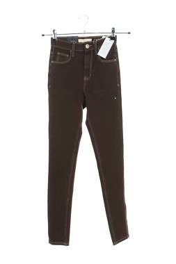 Γυναικεία τζιν Guess1