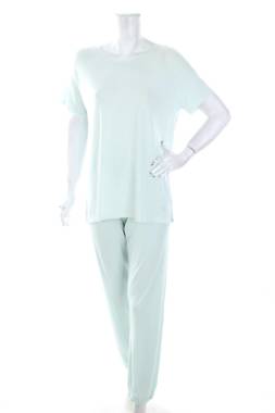 Дамска пижама Triumph1