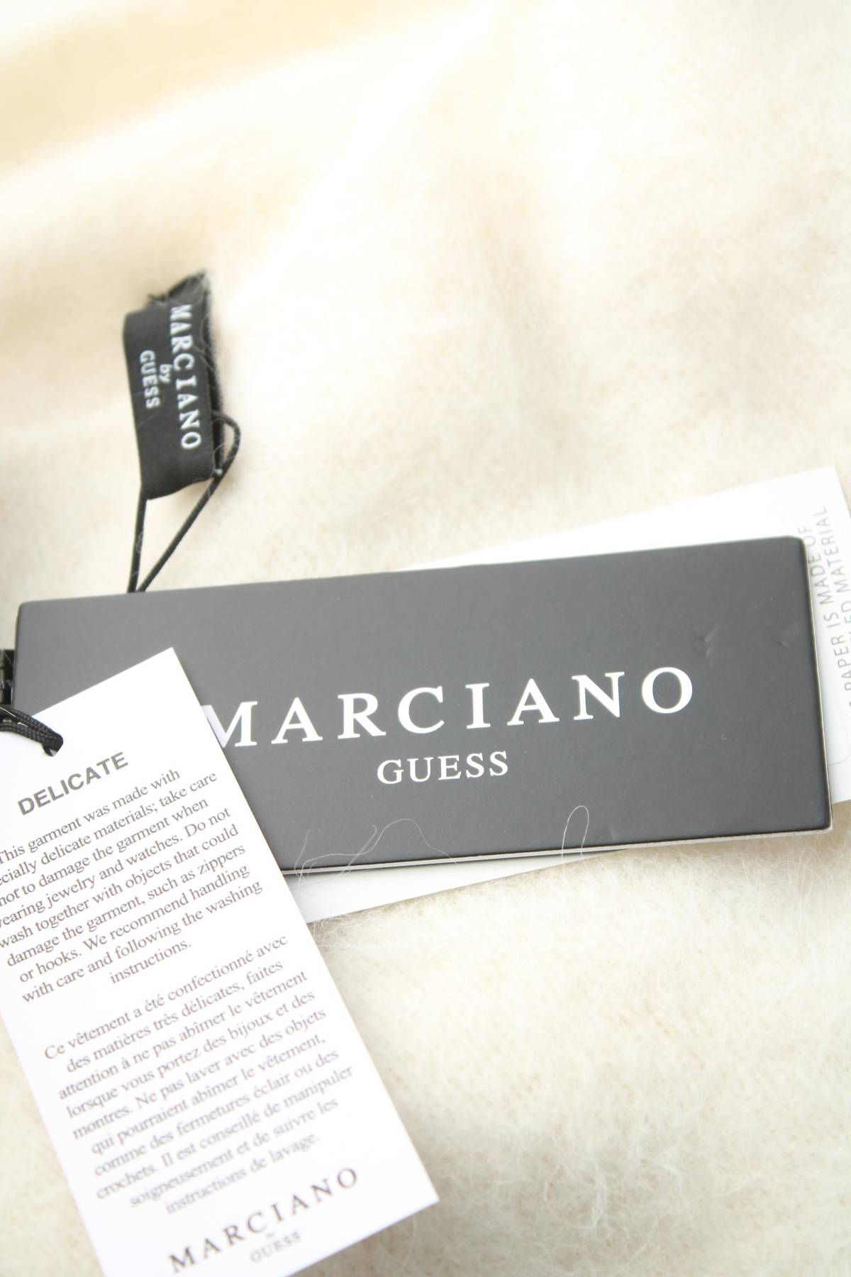 Дамски пуловер Guess By Marciano3