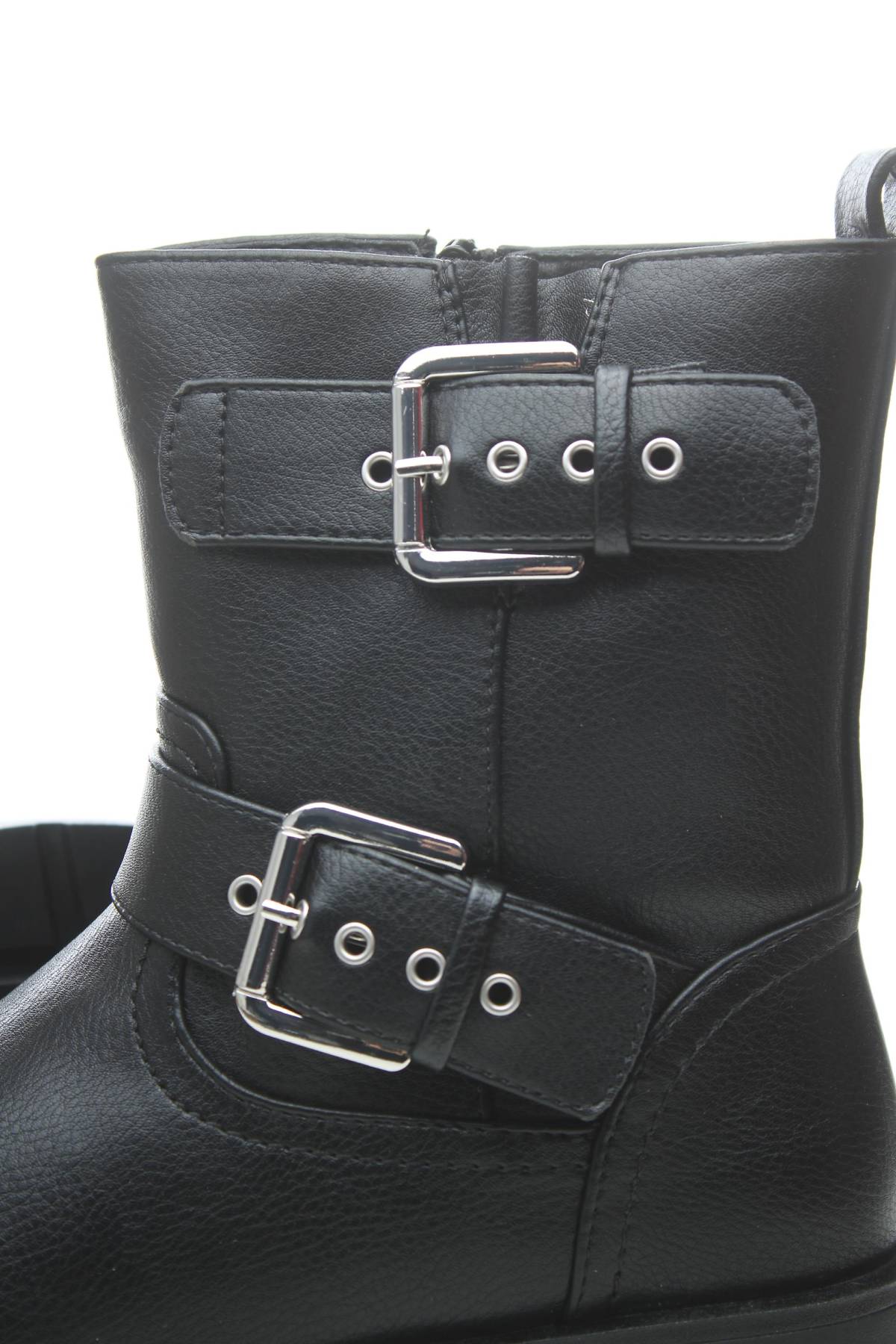 Дамски боти V by Very5