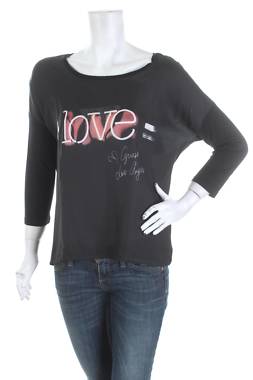 Γυναικεία μπλούζα Guess1