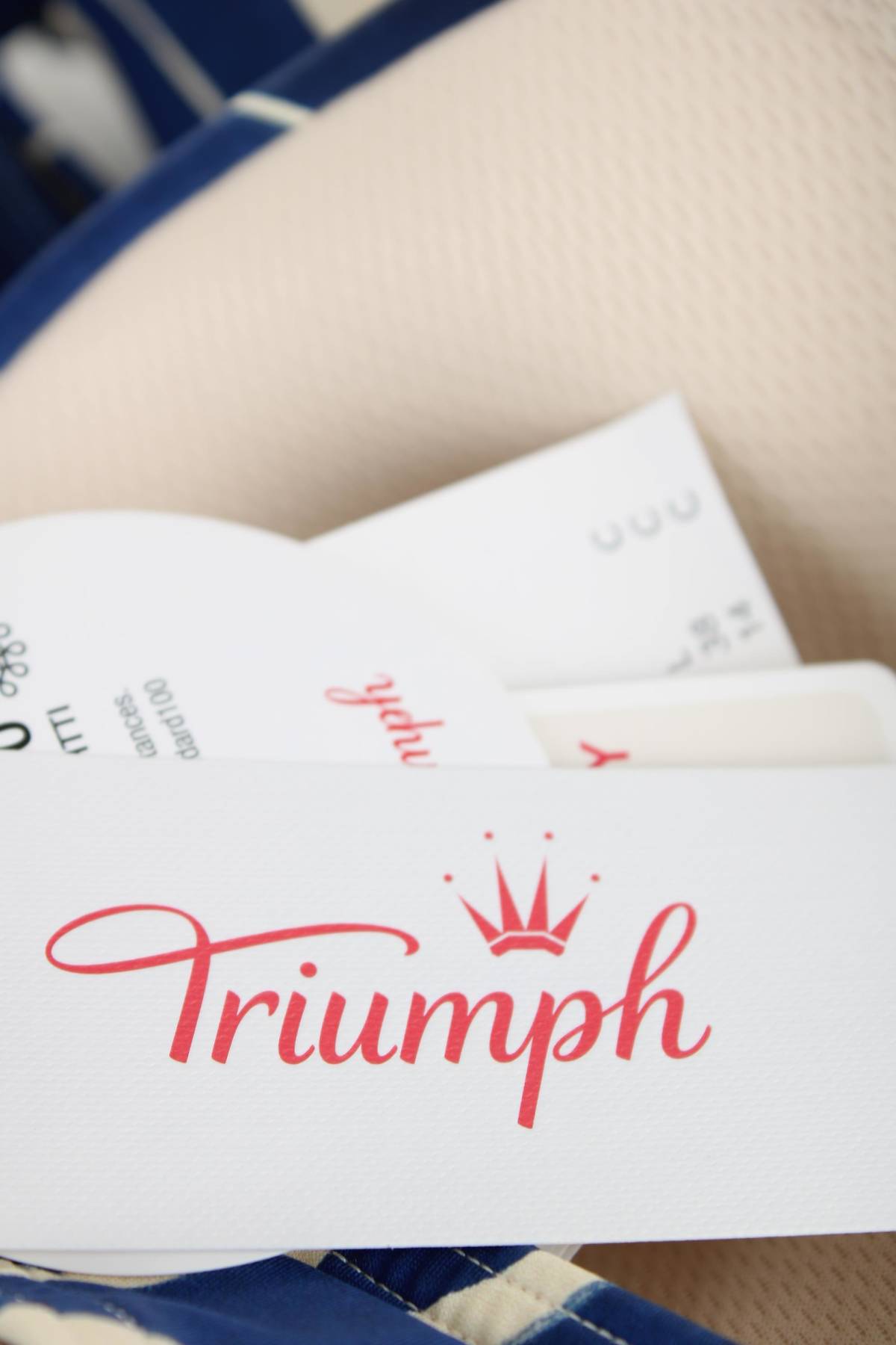 Бански костюм Triumph3 - Contour.bg Бански костюм Triumph3