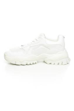 Αθλητικά παπούτσια Steve Madden2