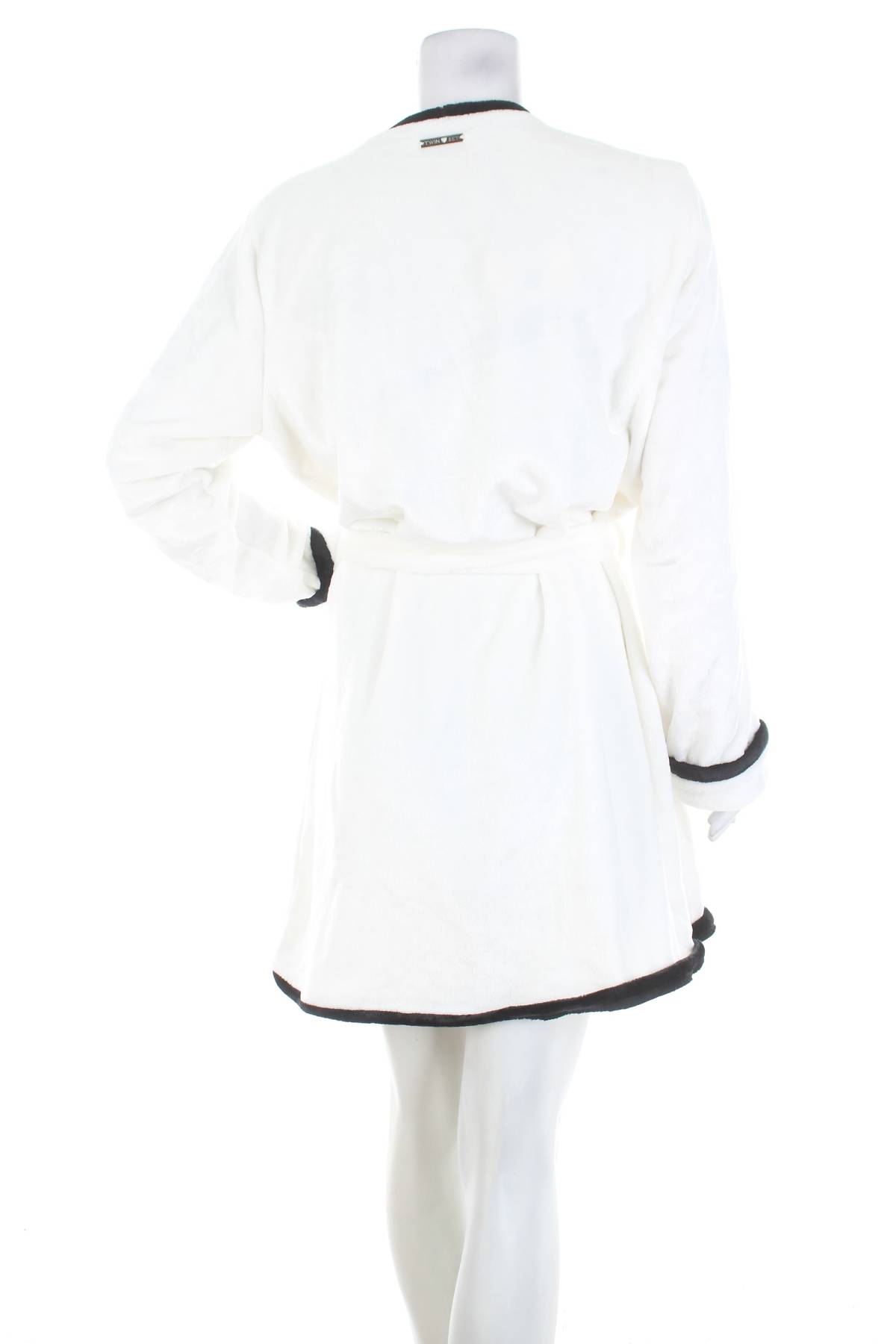 Γυναικείο μπουρνούζι Twinset2