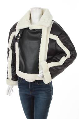 Γυναικείο μπουφάν Boohoo1