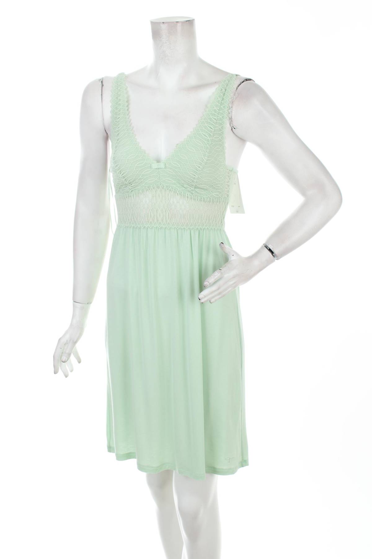 Дамска нощница Triumph1