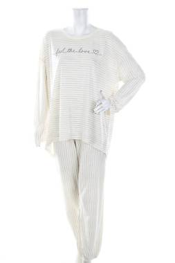 Γυναικεία πιτζάμα Triumph1 - Contourshop.gr Γυναικεία πιτζάμα Triumph1