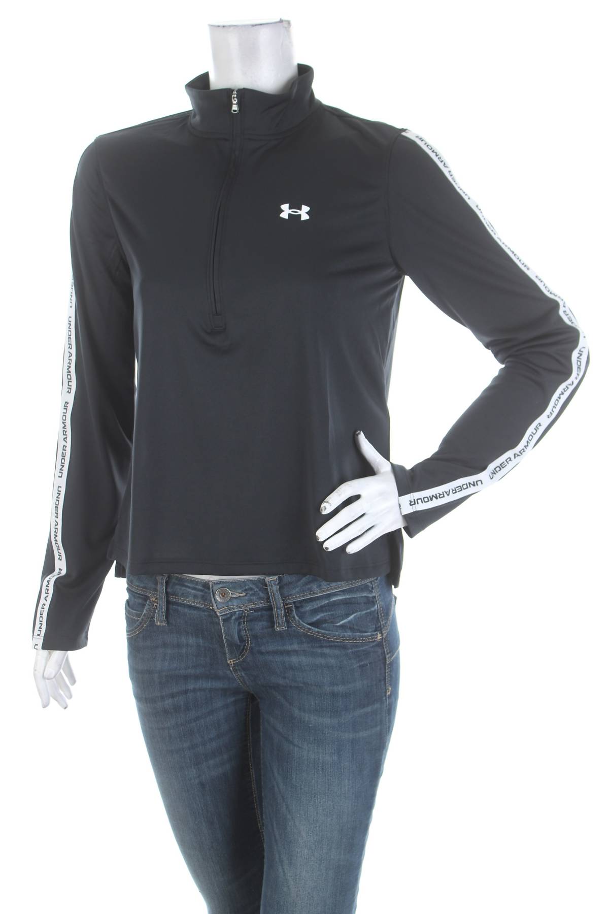 Дамска спортна блуза Under Armour1