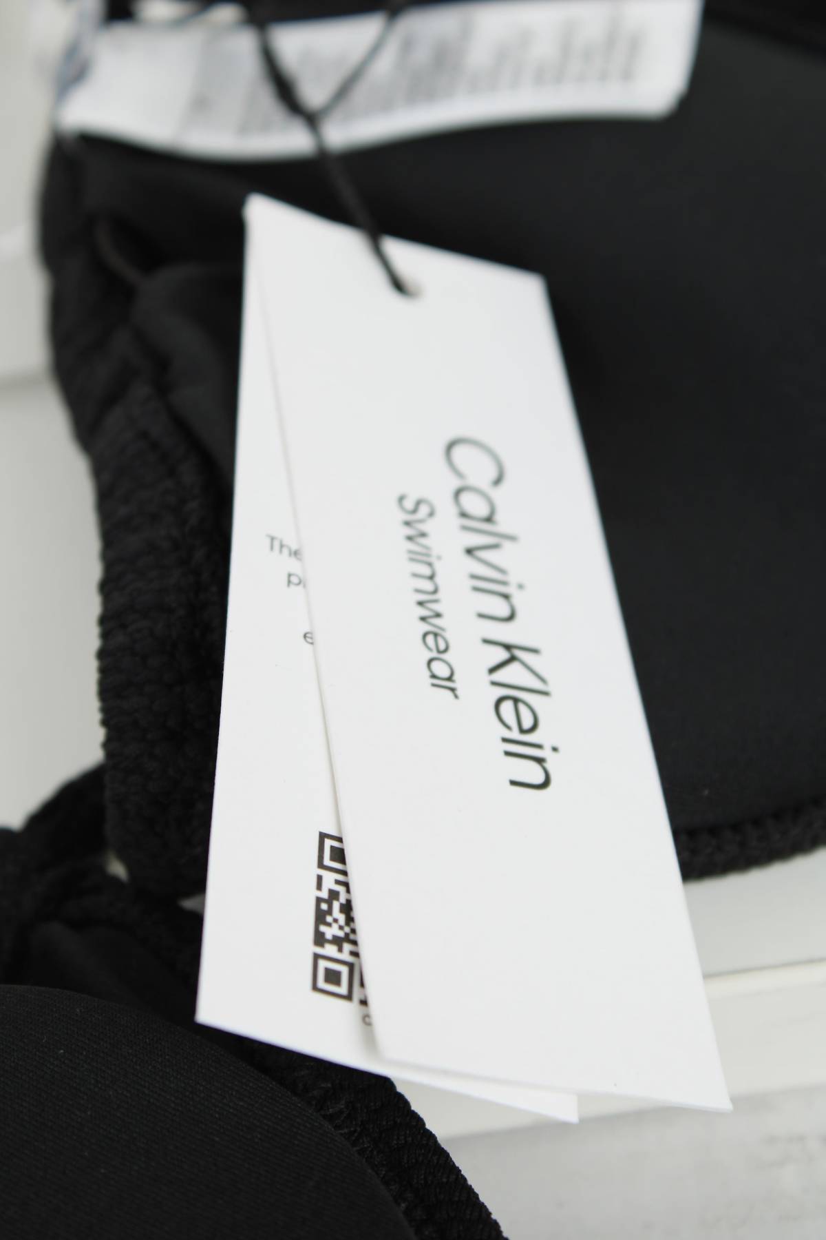 Бански горнище Calvin Klein3 - Contour.bg Бански горнище Calvin Klein3