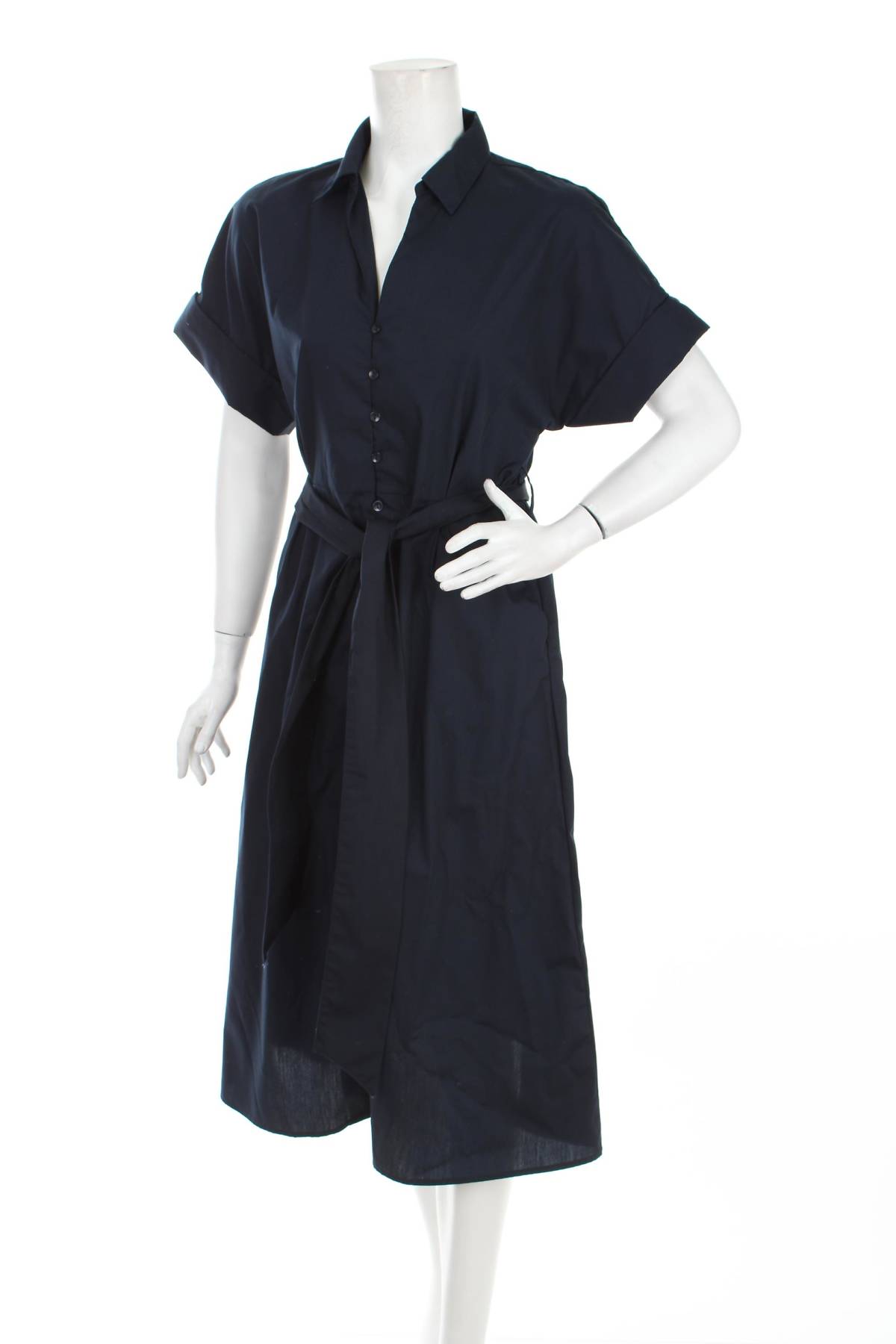 Φορέματα Reserved1