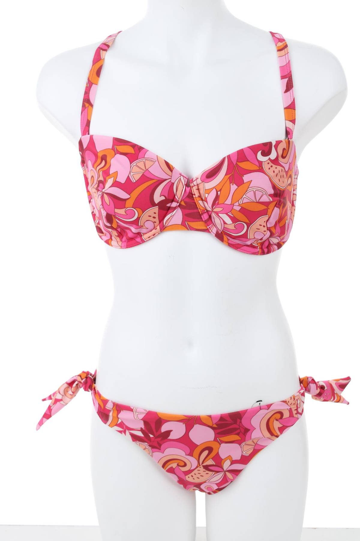 Бански костюм Hunkemoller1