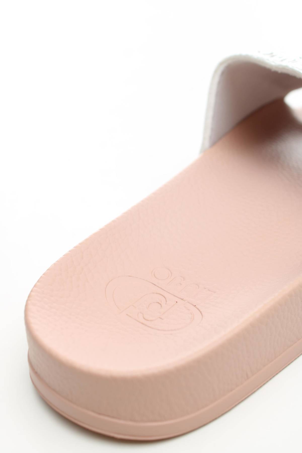 Чехли Liu Jo5 - Contour.bg Чехли Liu Jo5