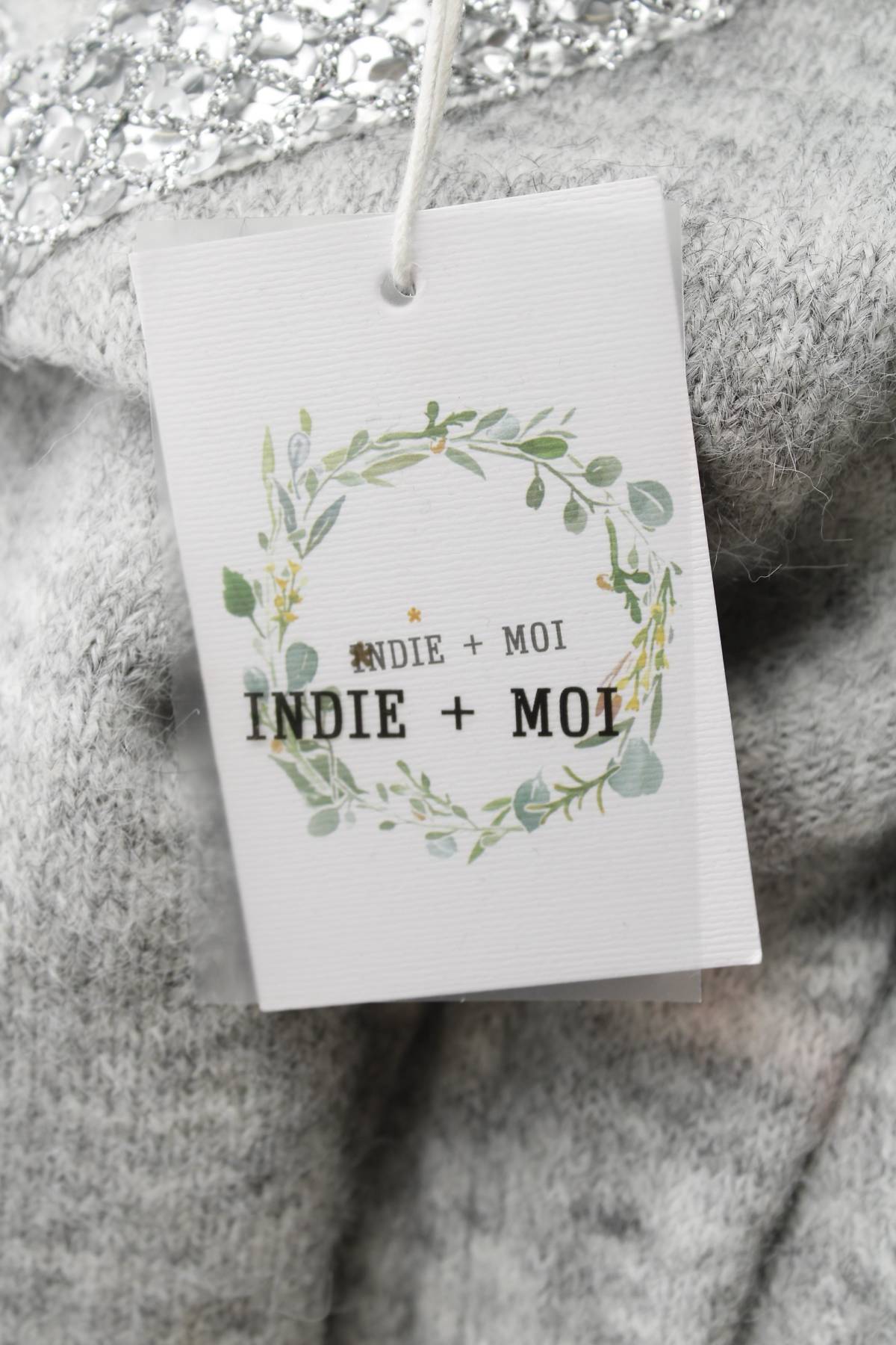 Дамски пуловер Indie + Moi3 - Contour.bg Дамски пуловер Indie + Moi3