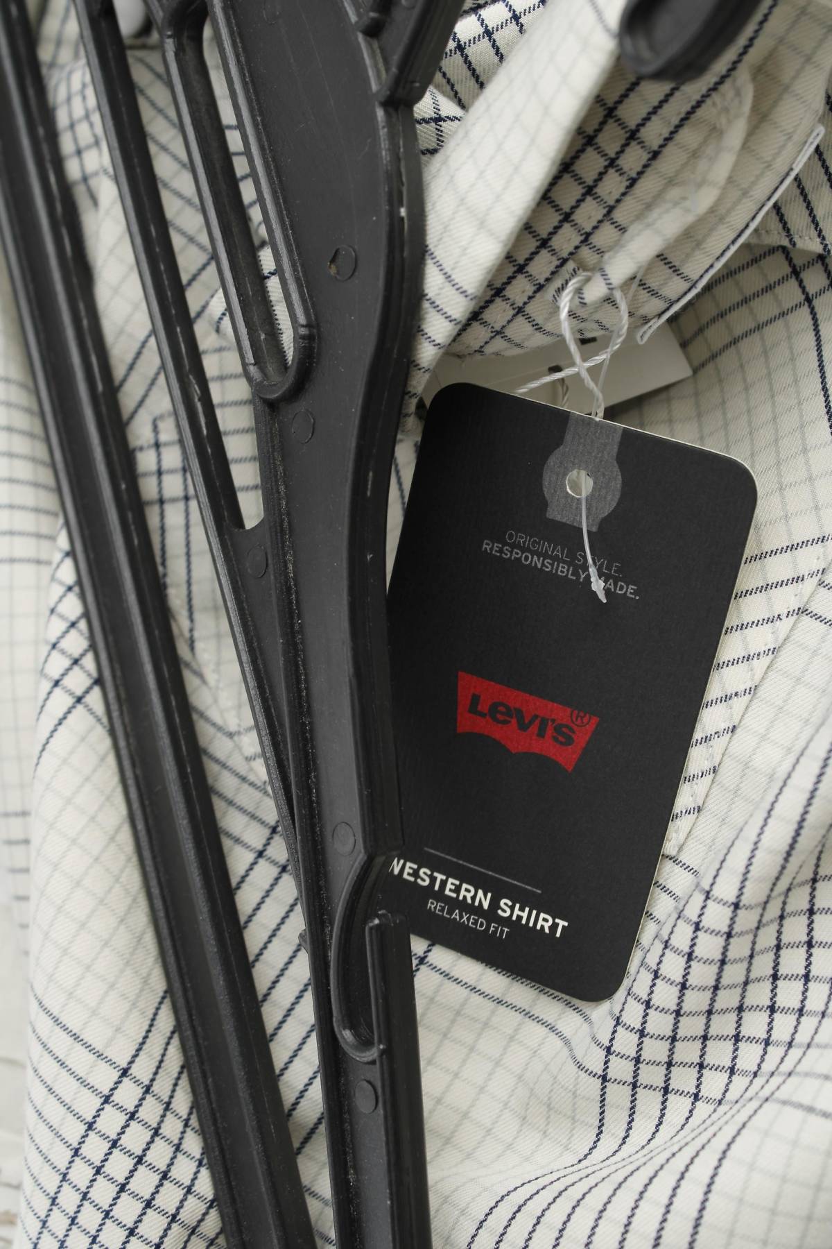 Мъжка риза Levi's3 - Contour.bg Мъжка риза Levi's3