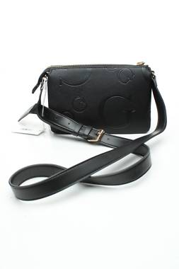 Дамска чанта Guess2