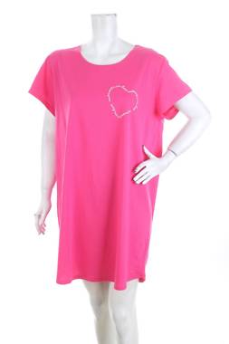 Дамска нощница Triumph1