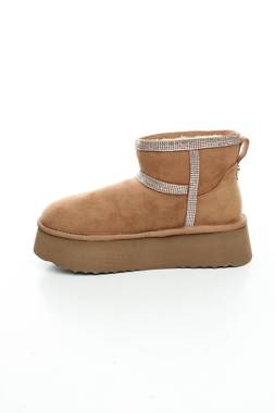Γυναικεία μποτάκια Steve Madden2
