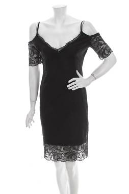 Рокля Guess1
