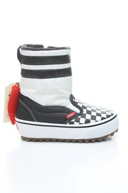 Детски ботуши Vans1