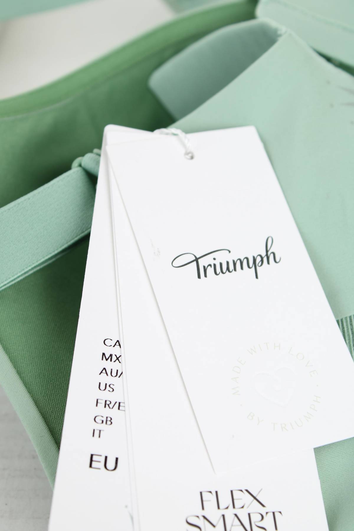 Спортен сутиен Triumph3 - Contour.bg Спортен сутиен Triumph3