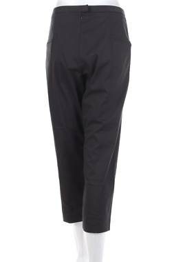 Дамски спортен панталон Nike Golf2 - Contour.bg Дамски спортен панталон Nike Golf2