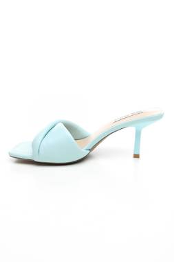 Πέδιλα Steve Madden2
