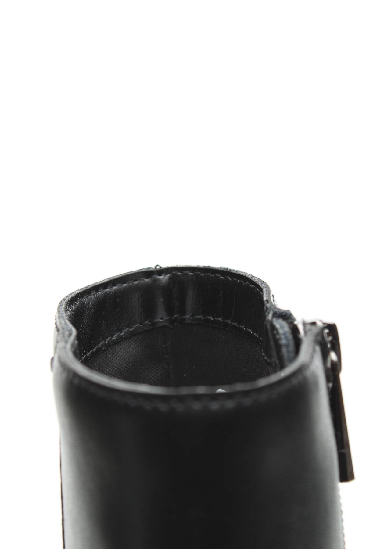 Дамски боти Steve Madden5