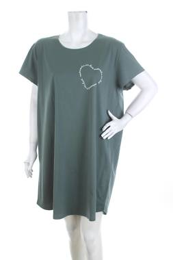 Дамска нощница Triumph1