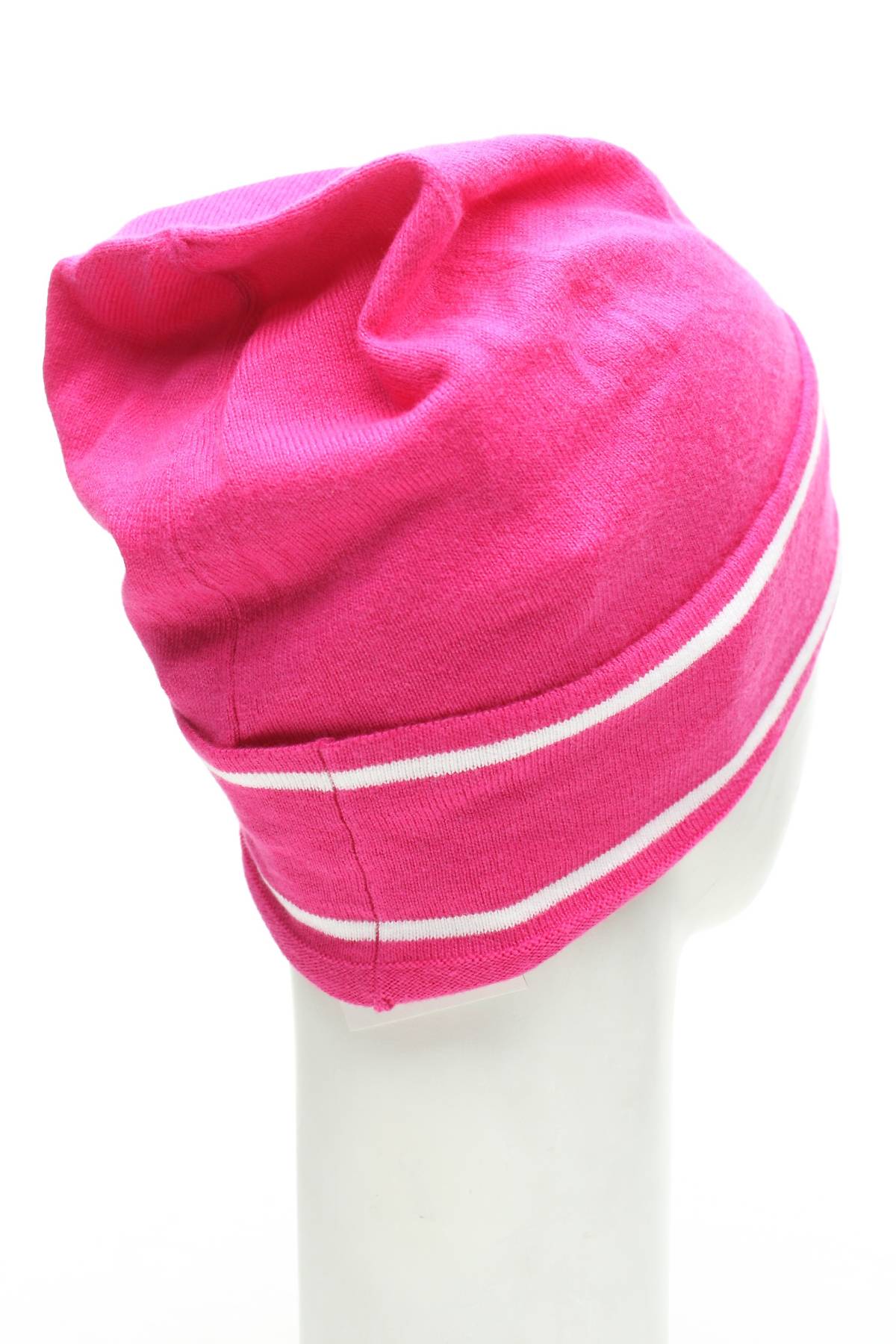 Σκουφάκι Guess2