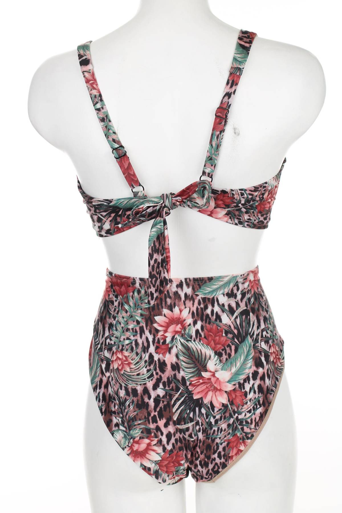Бански костюм Hunkemoller2