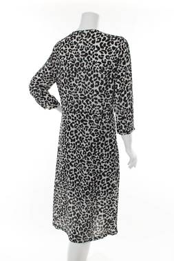 Φορέματα Replay2