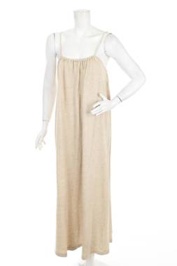 Φορέματα Reserved1