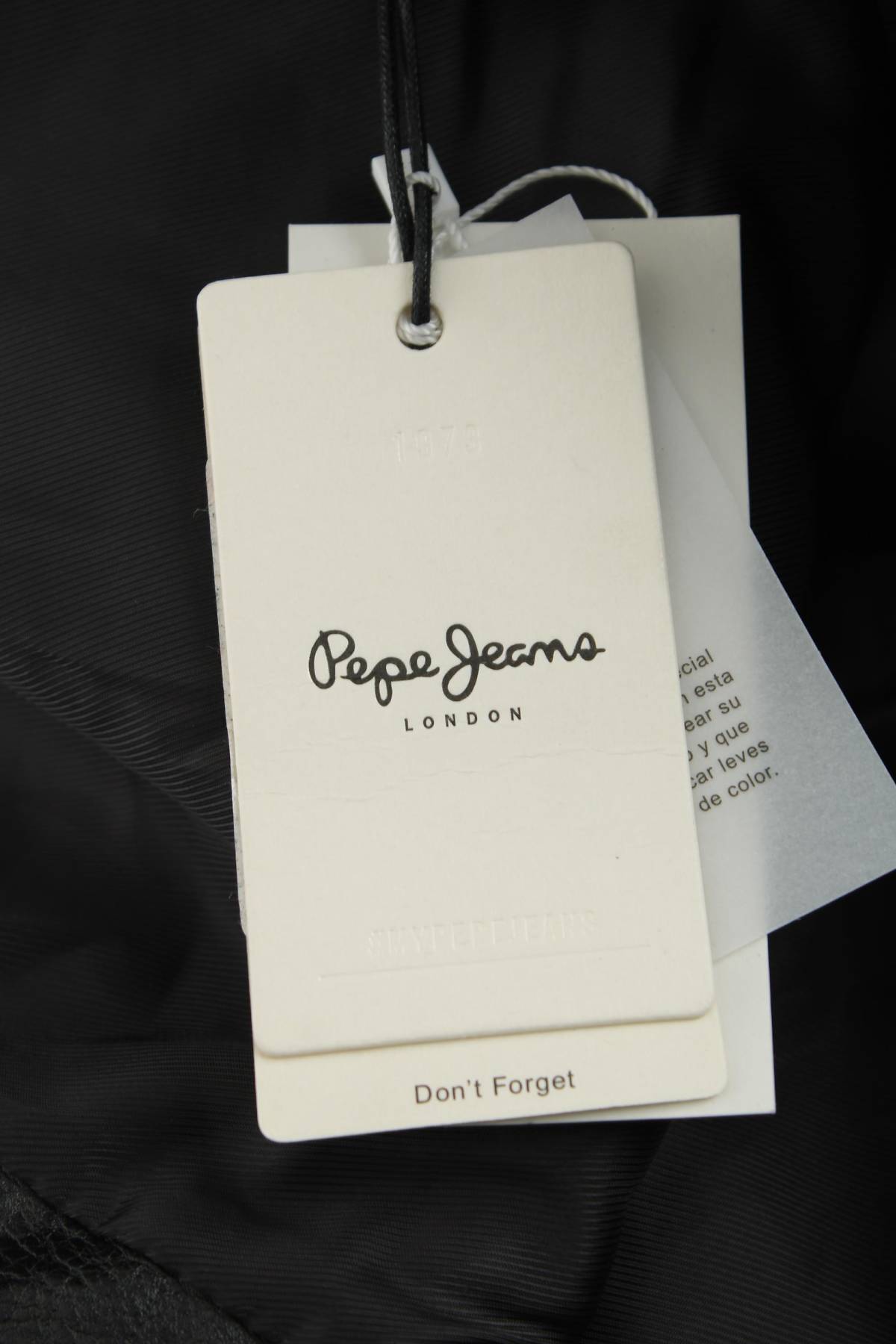 Дамско кожено яке Pepe Jeans4