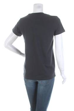 Γυναικείο t-shirt Under Armour2