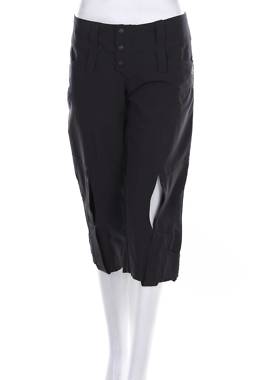 Дамски къс спортен панталон Nike Acg1