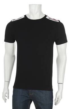 Мъжка тениска Moschino1 - Contour.bg Мъжка тениска Moschino1