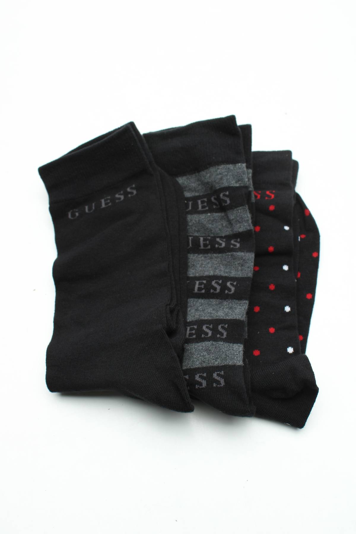 Чорапи Guess1