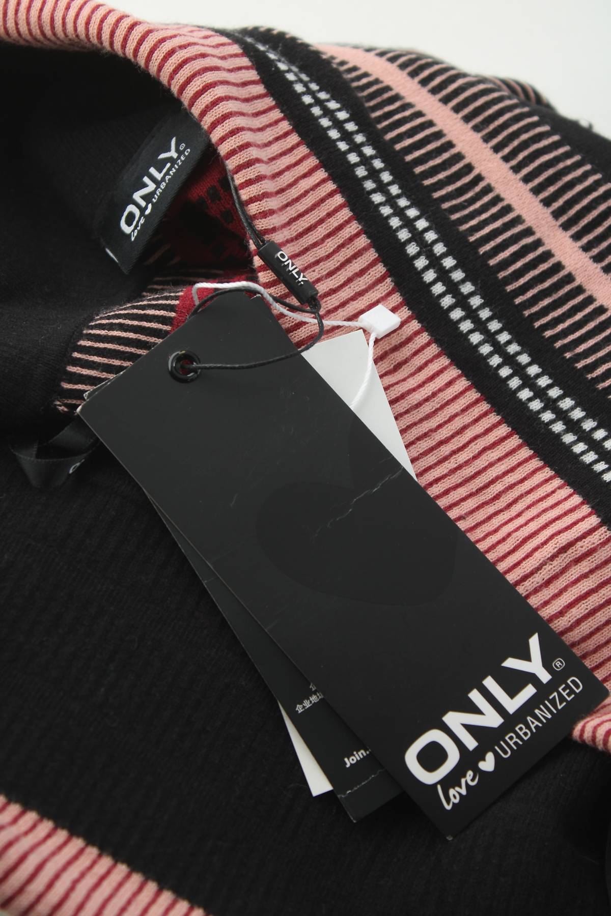 Дамски пуловер Only3