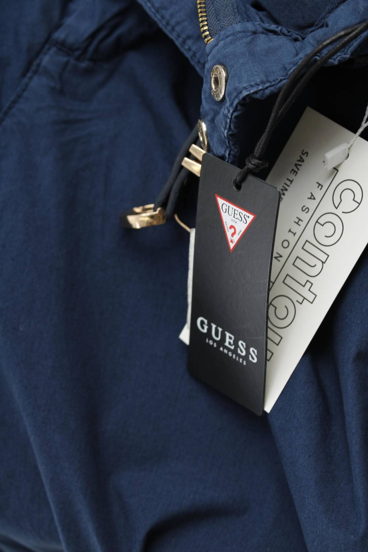 Дамски къс панталон Guess3 - Contour.bg Дамски къс панталон Guess3