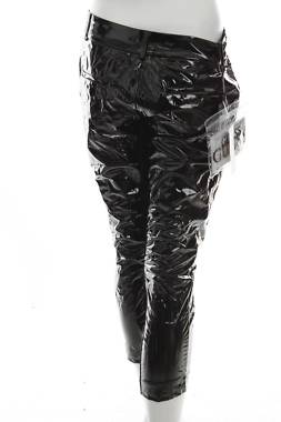 Дамски панталон Guess2