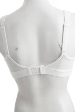 Спортен сутиен Triumph Triaction2