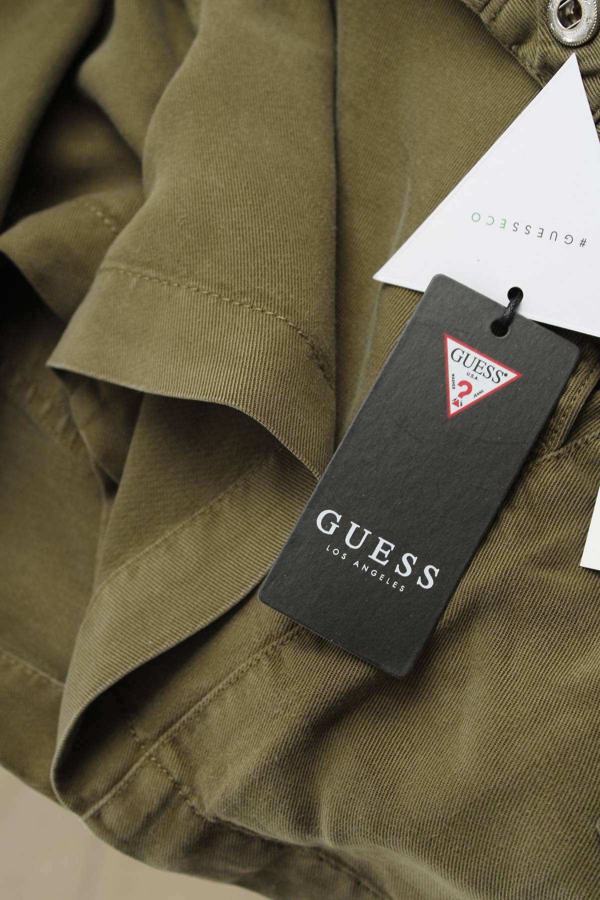 Дамски къс панталон Guess3
