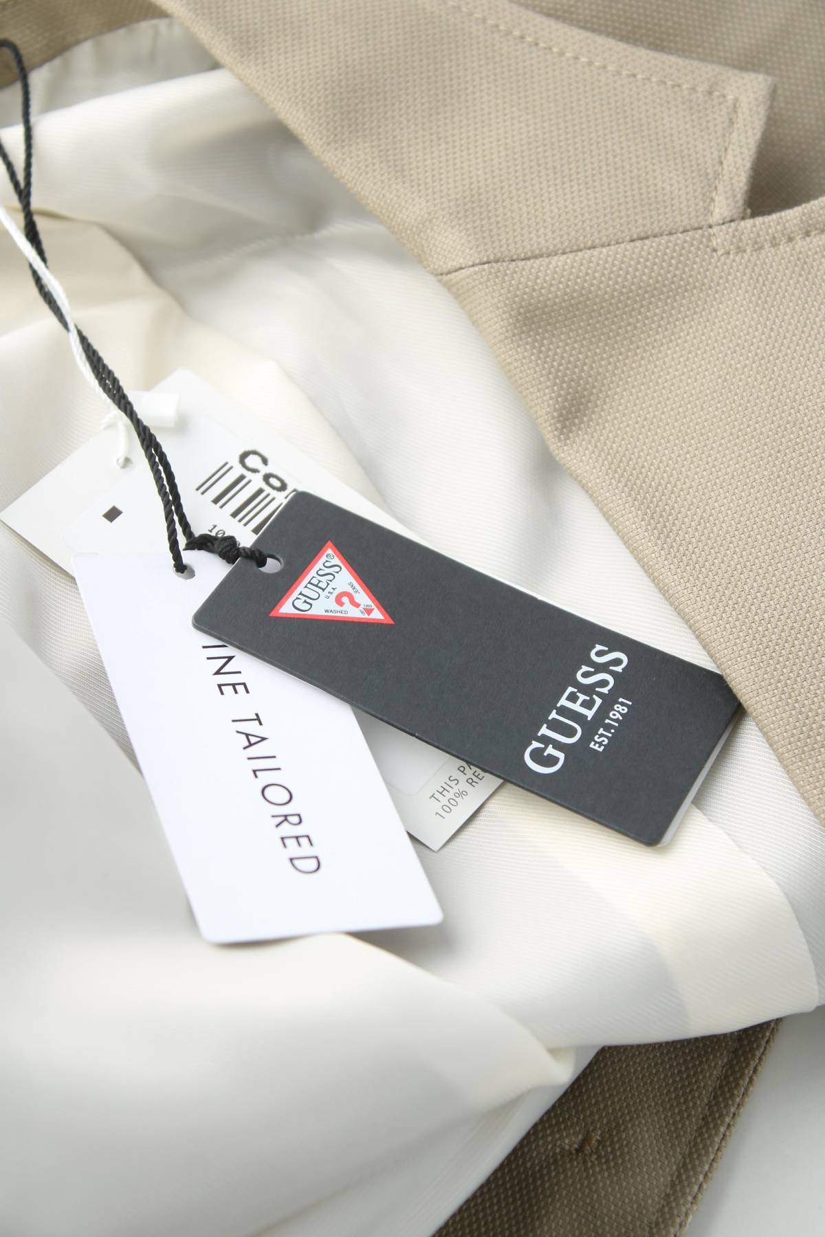 Мъжко сако Guess3