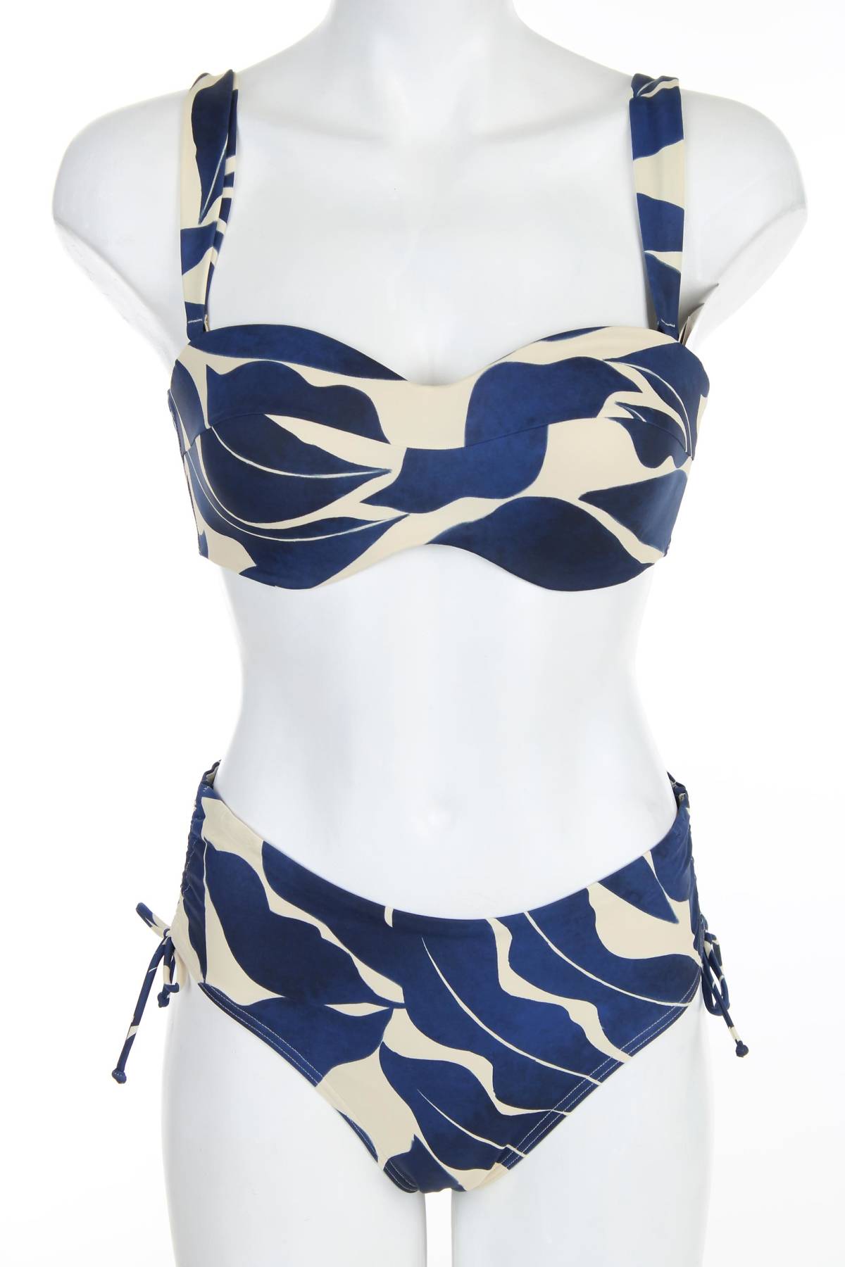 Бански костюм Triumph1