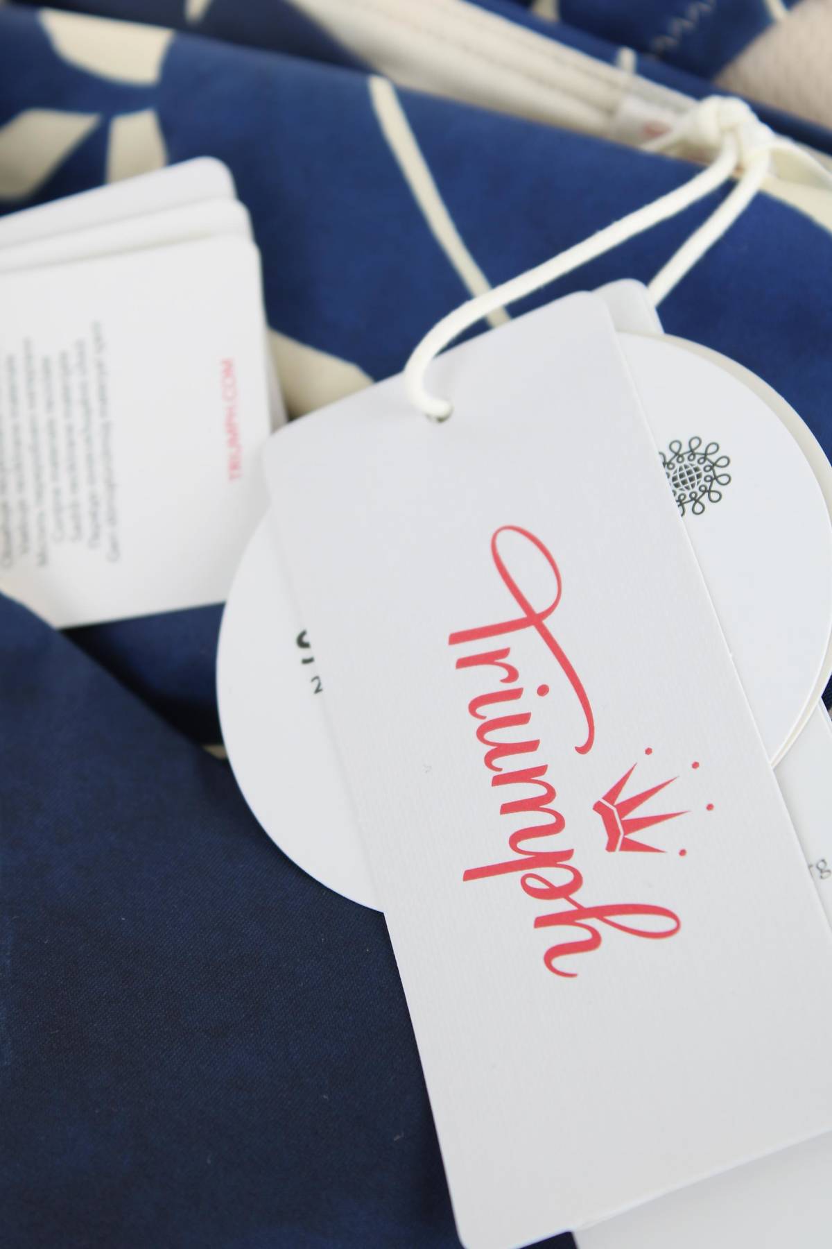 Бански костюм Triumph3